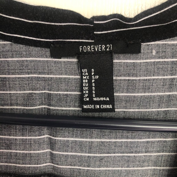 Black and white striped blouse - Picture 3 of 6